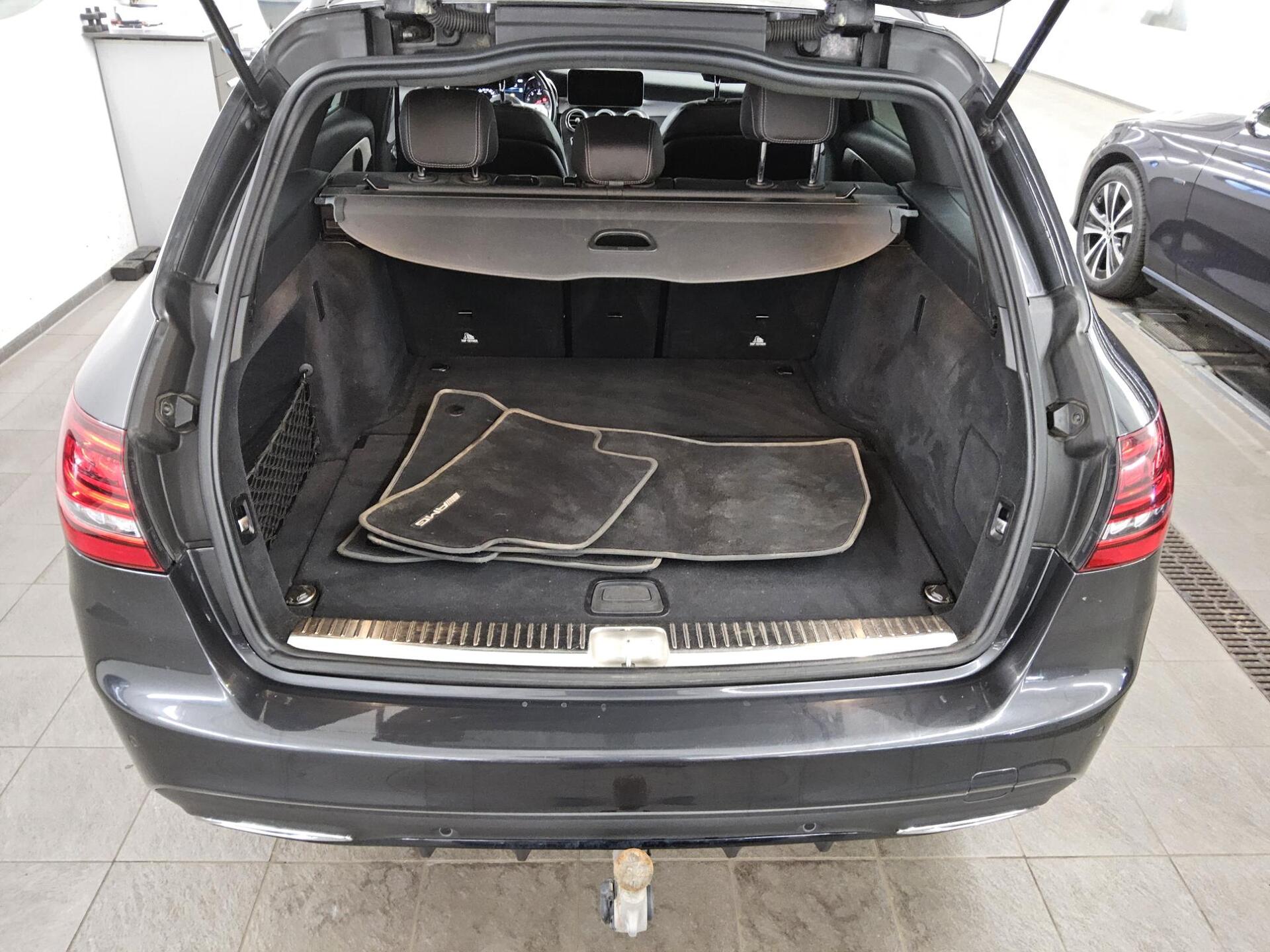 Mercedes-Benz C 220 T d AMG-Line Leder Navi MB-LED Sound AHK 11