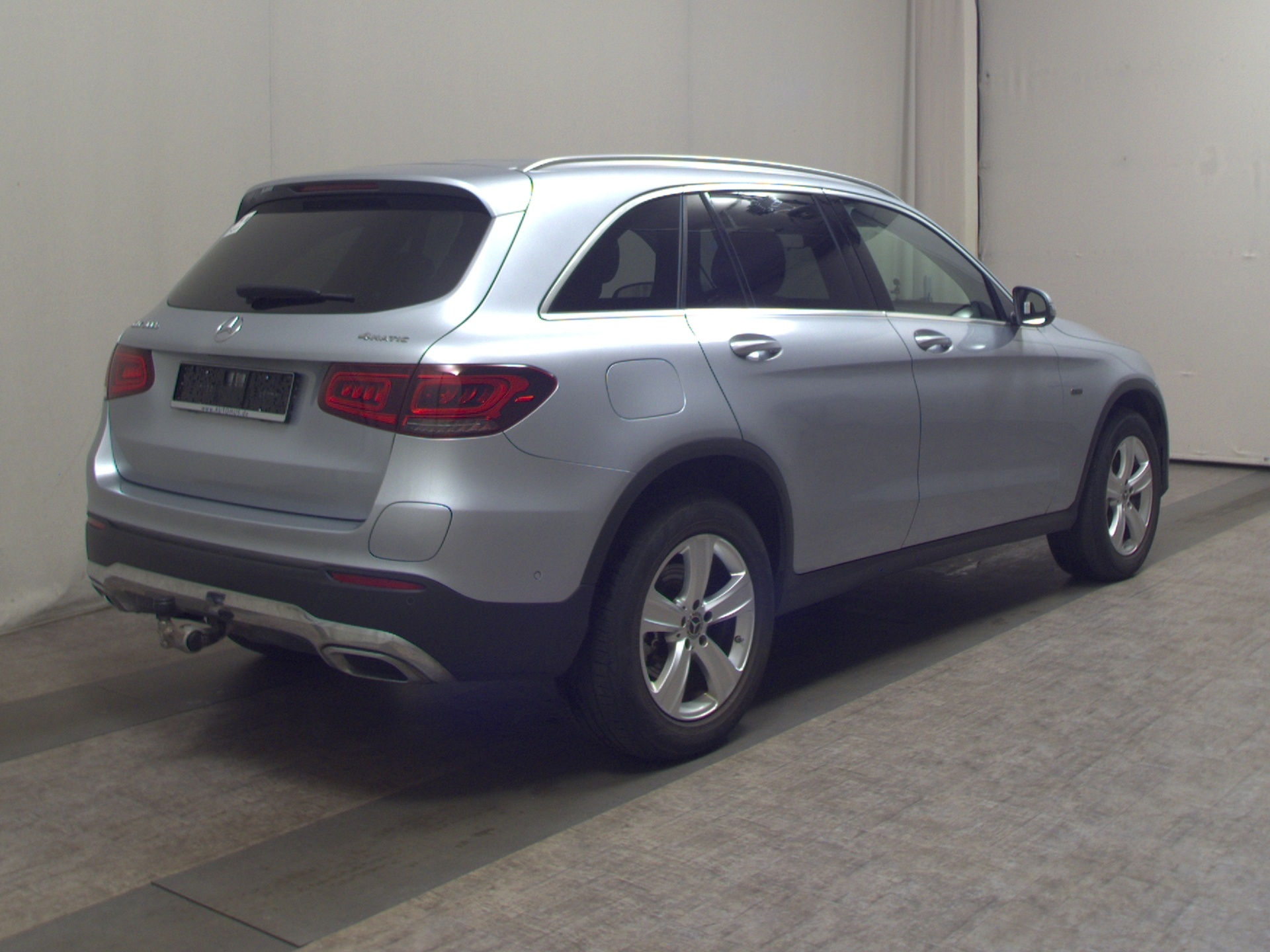 Mercedes-Benz GLC 300 e 4M Navi LED Pano AHK Kamera 4