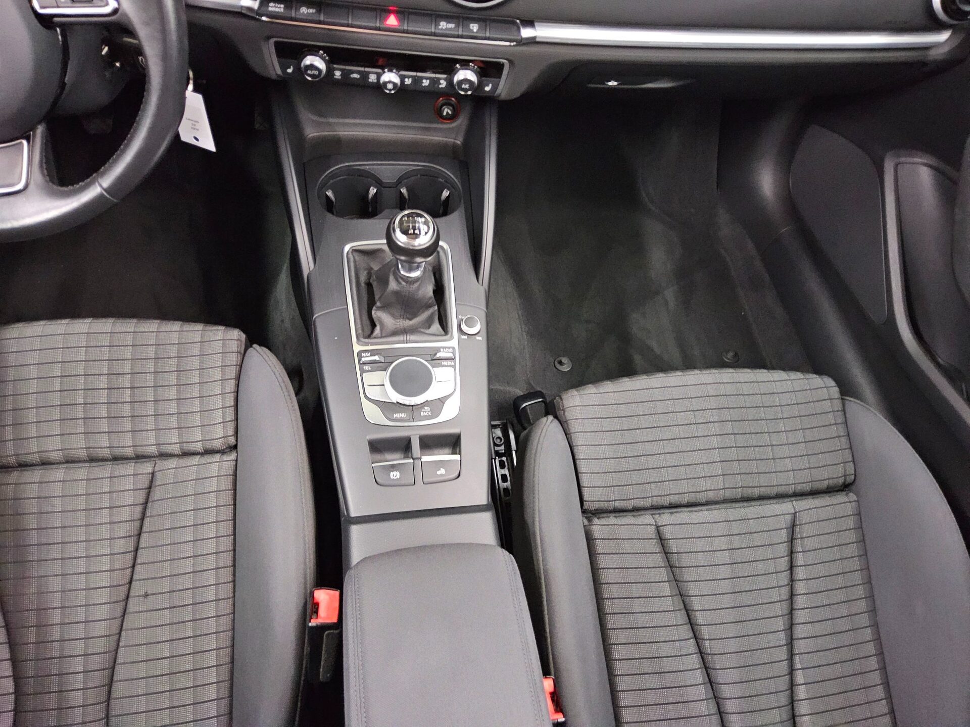 Audi A3 1.4 TFSI Bi-Xenon DSP Sound PDC 7