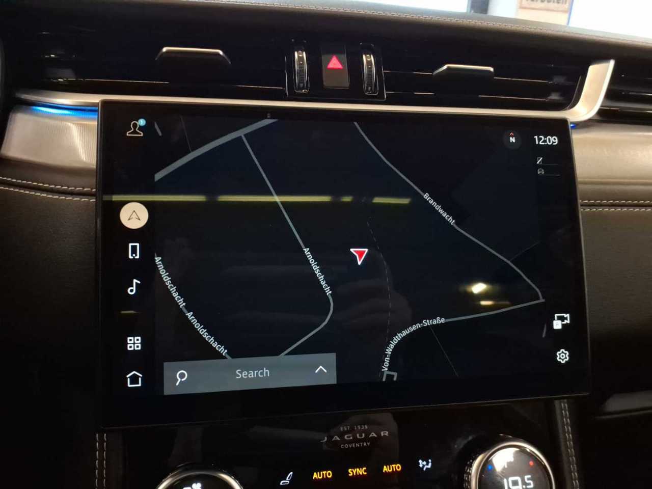 Jaguar F-Pace R-Dynamic LEDER NAVI KLIMAAUT LED SPORTSITZE 11
