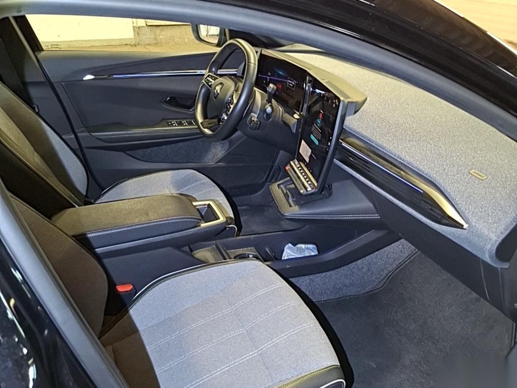 Renault Megane Techno NAVI KLIMAAUT LED SHZ PDC 5
