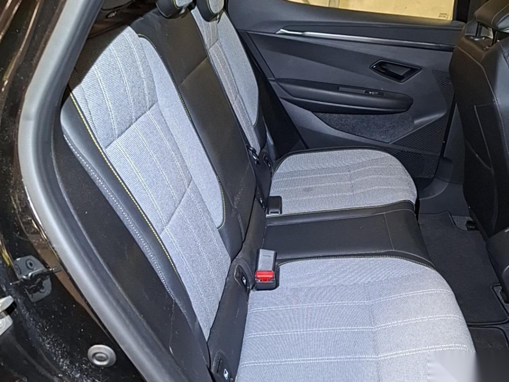 Renault Megane Techno NAVI KLIMAAUT LED SHZ PDC 12
