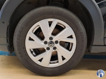 Volkswagen Taigo 1.0 TSI Life KLIMA LED RADIO MFL SHZ 11