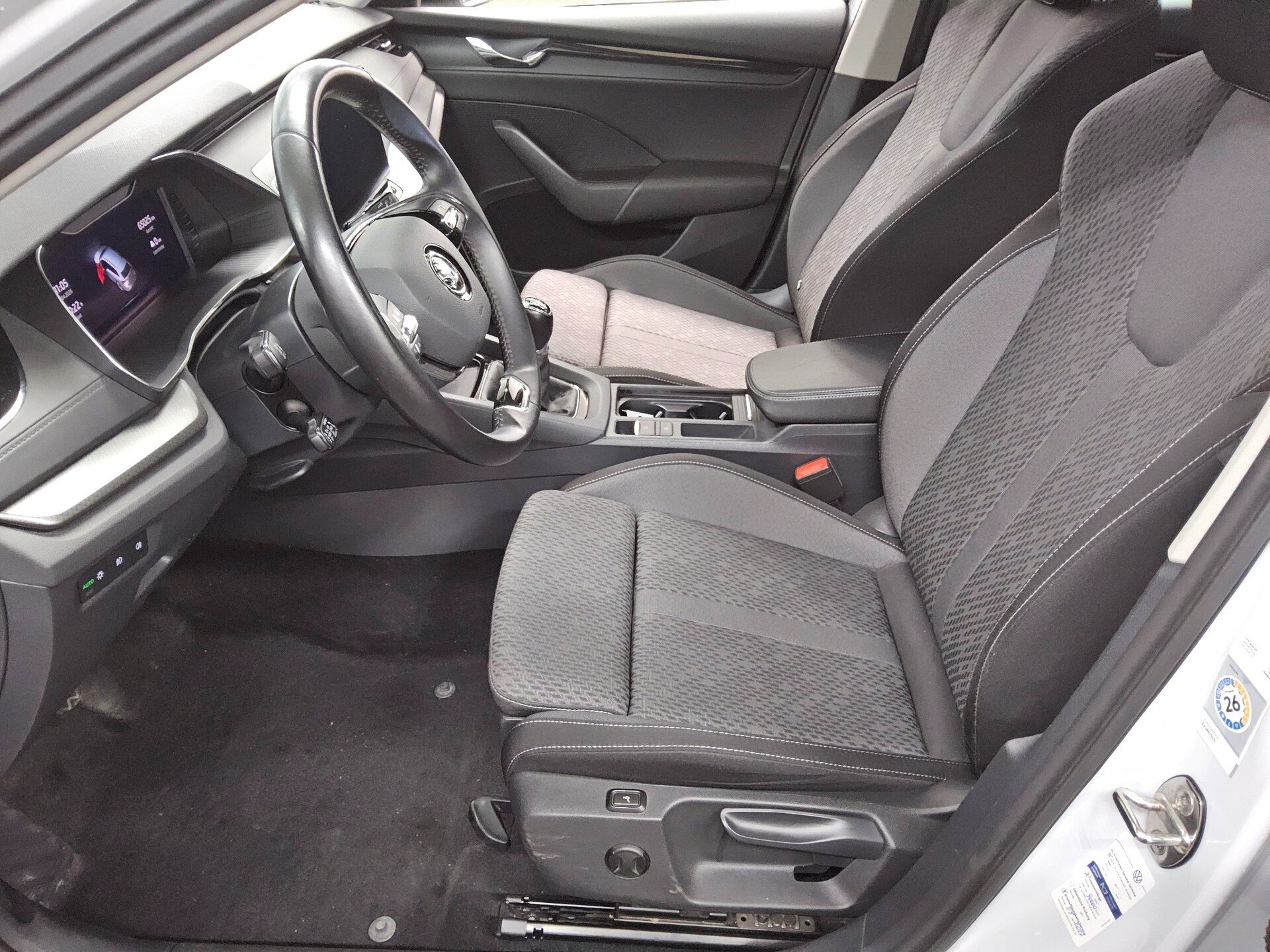 Skoda Octavia Kombi 2.0 TDI Ambition Navi LED Virtual 9
