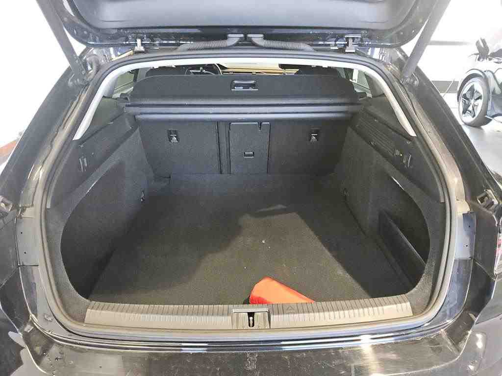 Volkswagen Arteon SB 2.0 TDI Elegance Navi IQ.Light DC-Pro AHK RFK 11