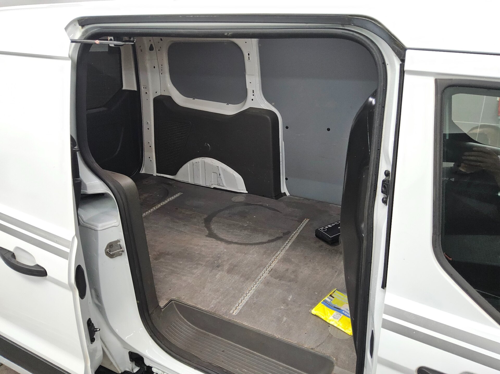 Ford Transit Connect Trend Navi RFK SHZ KLA Lane 12