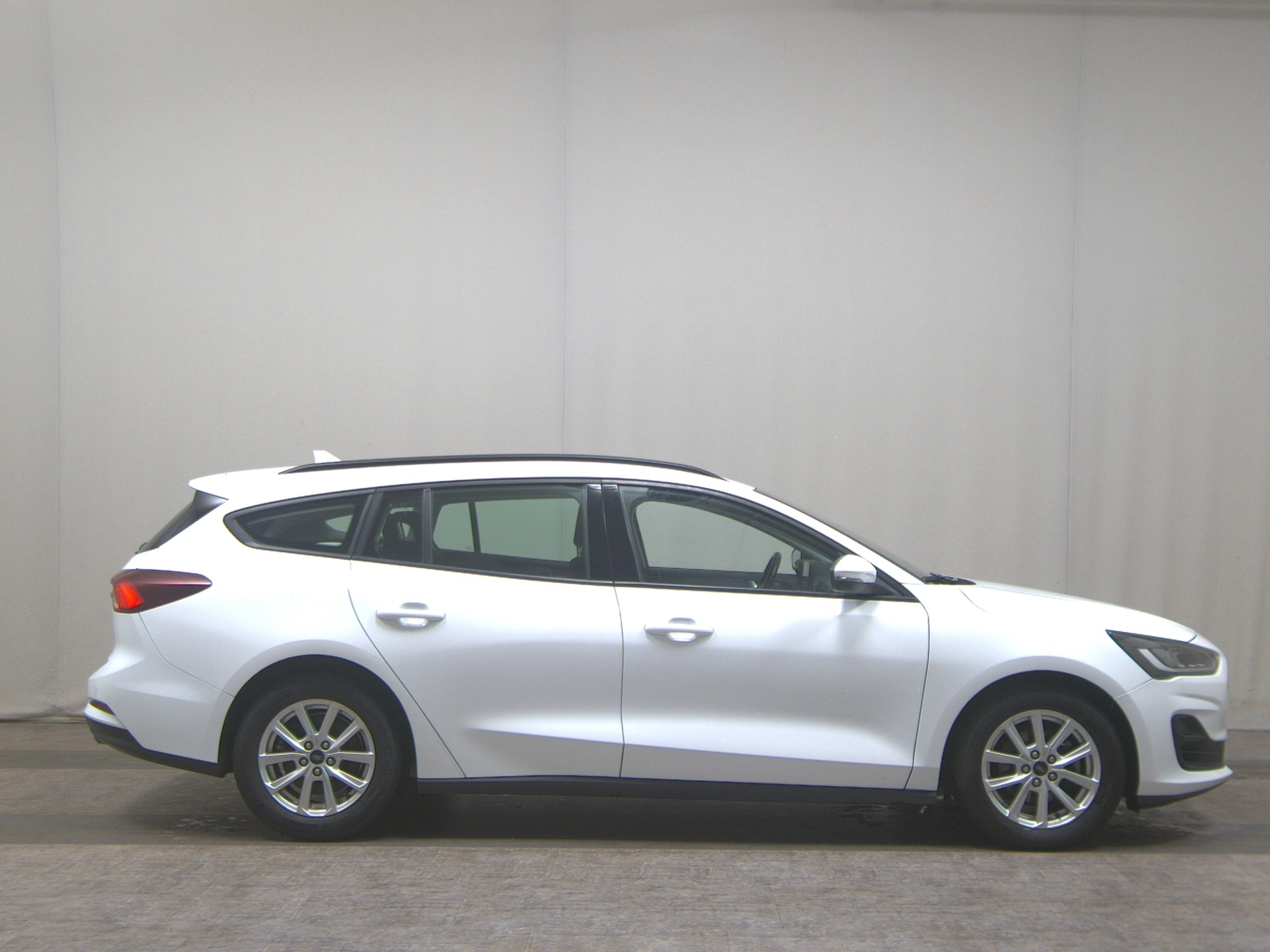 Ford Focus Turnier 1.5 EB Cool&Connect Navi LED PDC SHZ