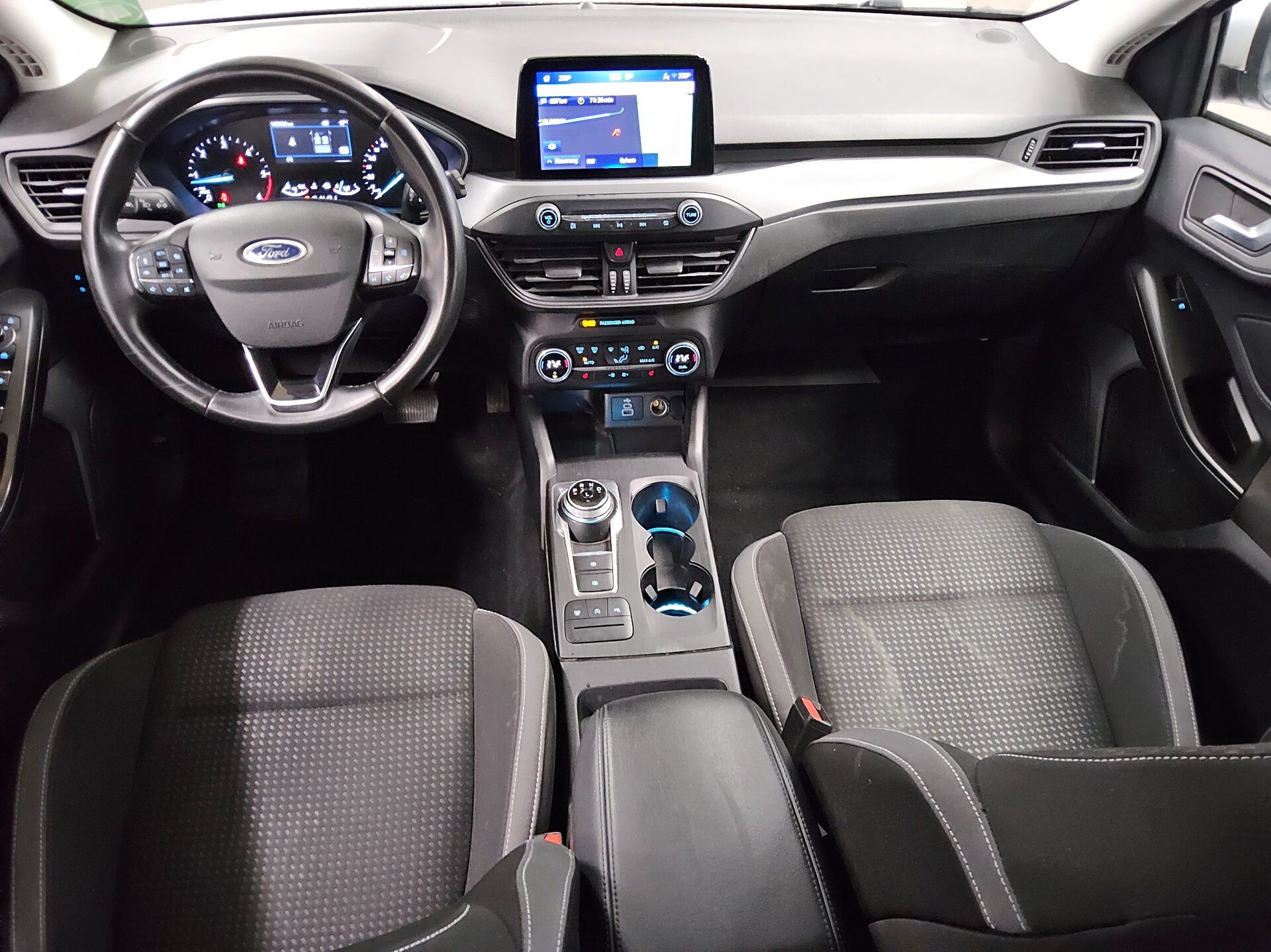 Ford Focus Turnier 1.5 EB Cool&Connect Navi LED PDC SHZ 5