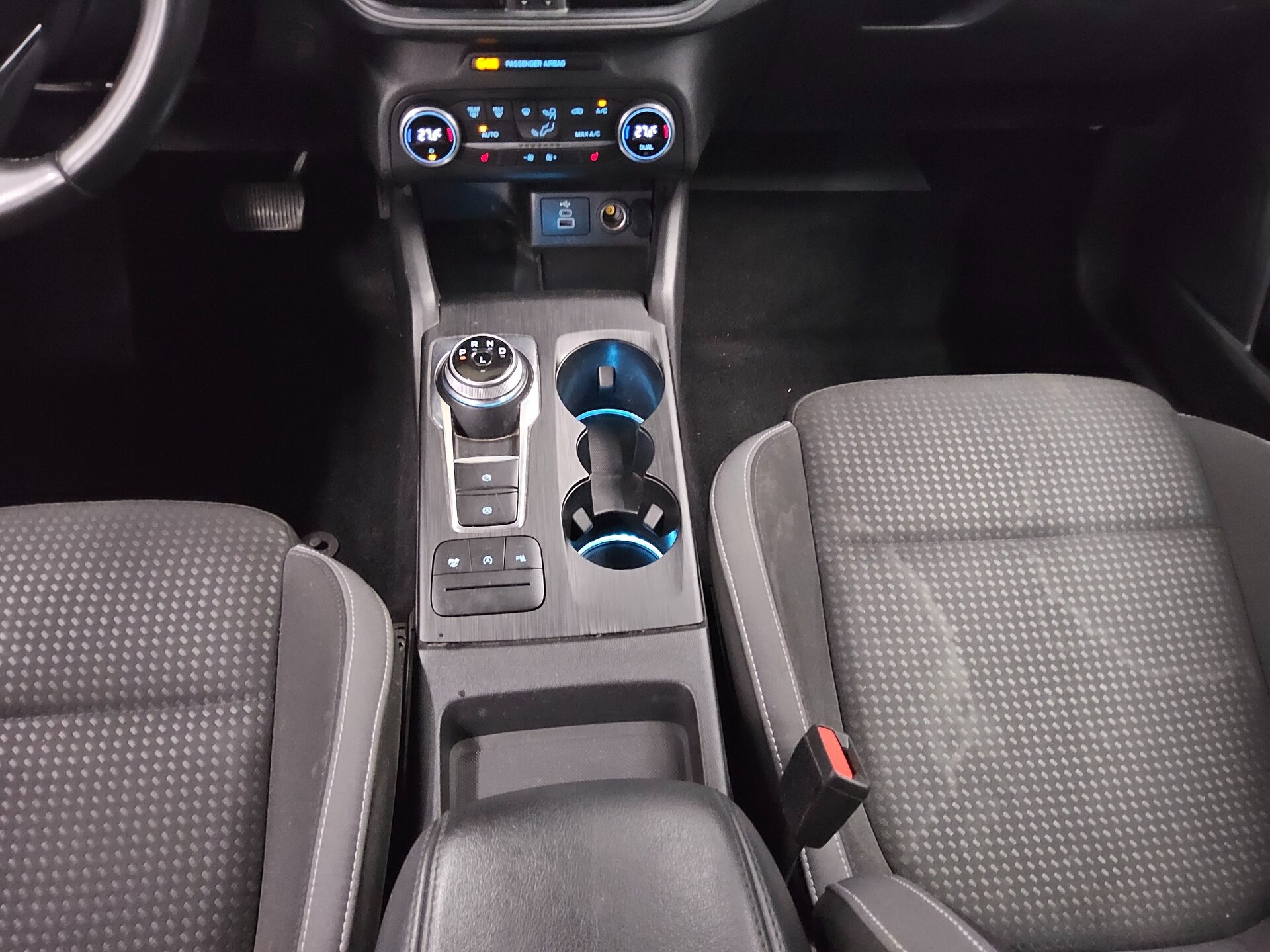 Ford Focus Turnier 1.5 EB Cool&Connect Navi LED PDC SHZ 6