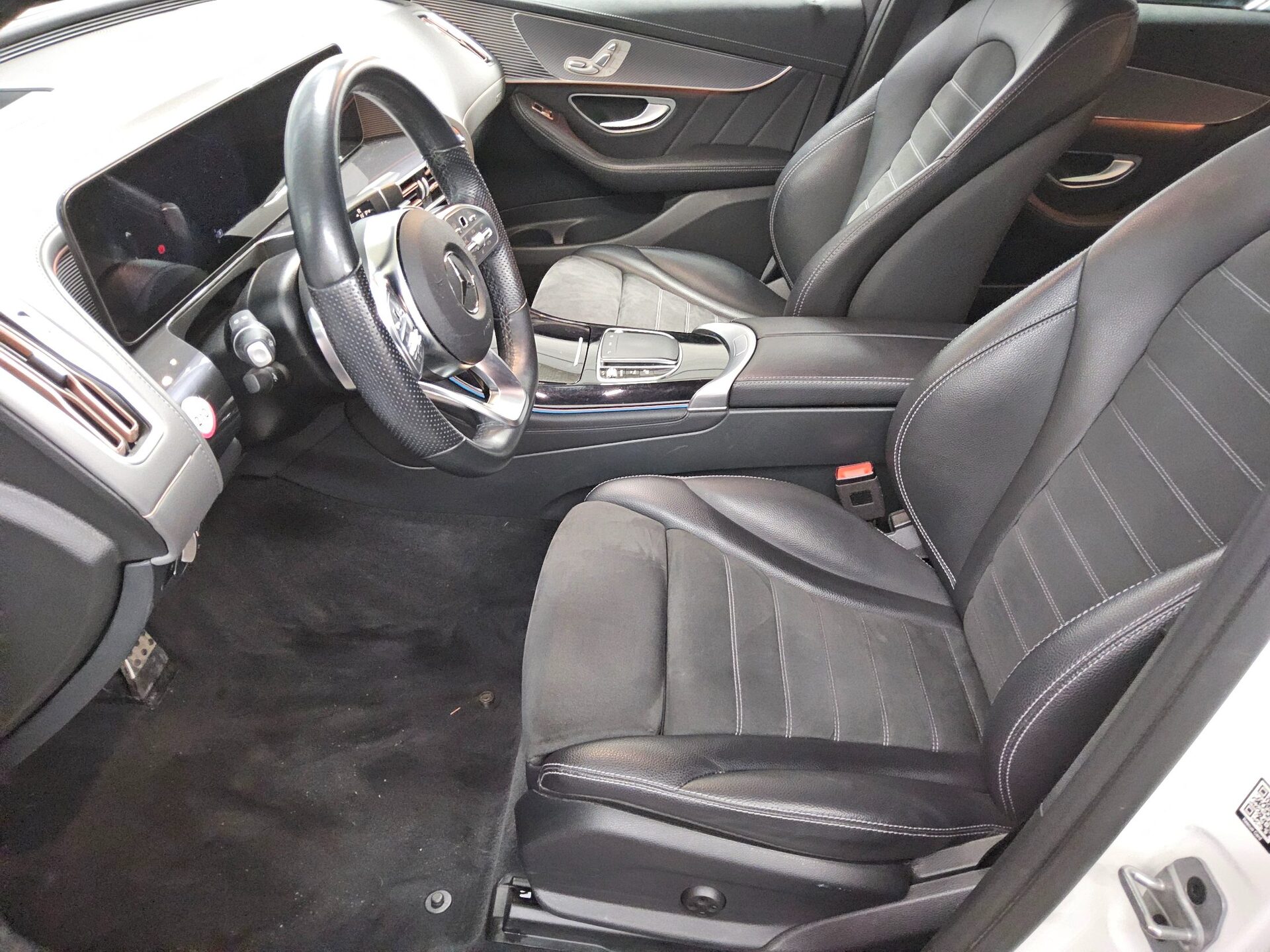 Mercedes-Benz EQC 400 4M AMG-Line T-Leder Nav MB-LED MBUX HuD 9