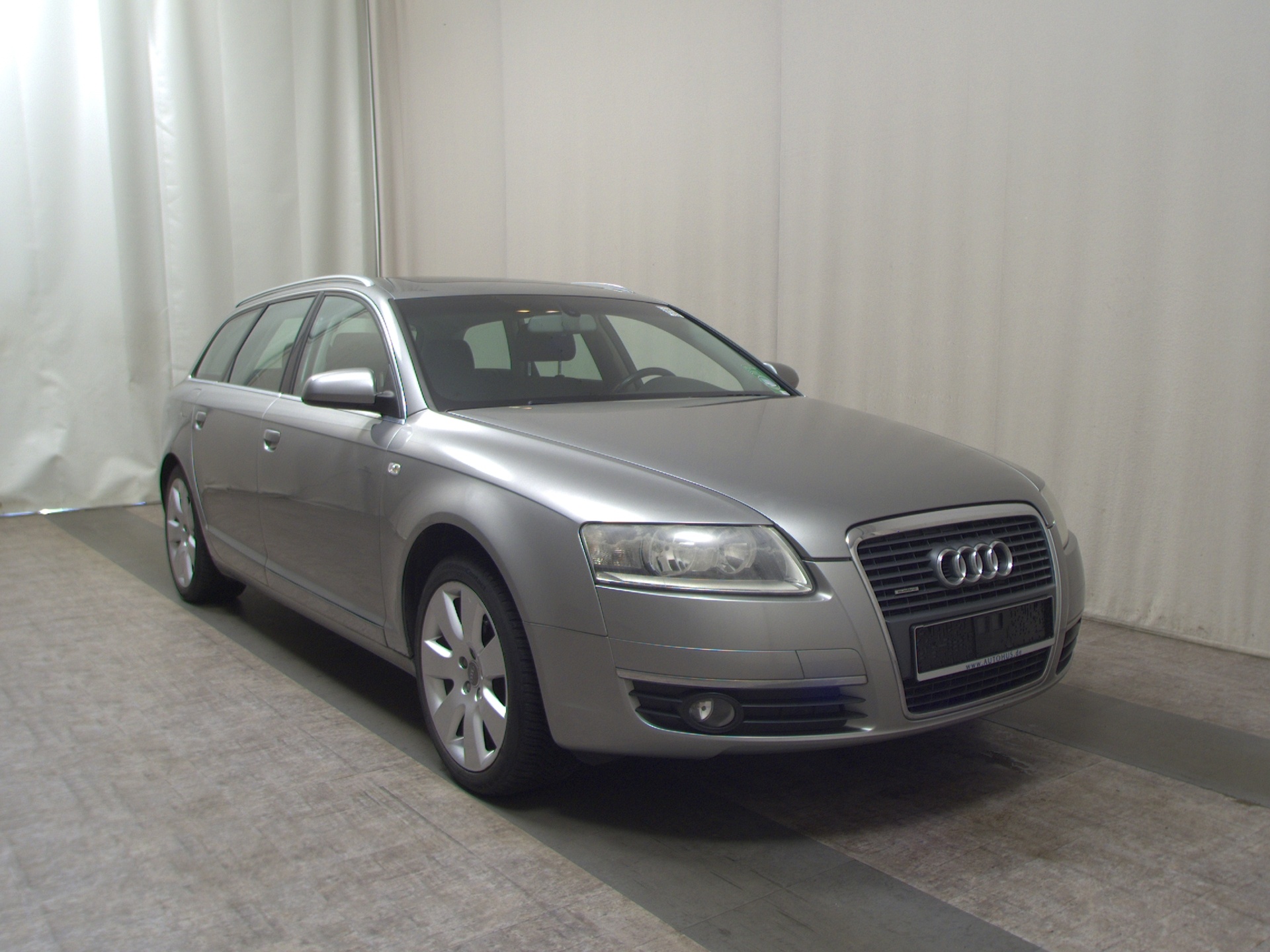 Audi A6 Avant 3.2 Quattro Navi GSD PDC 3