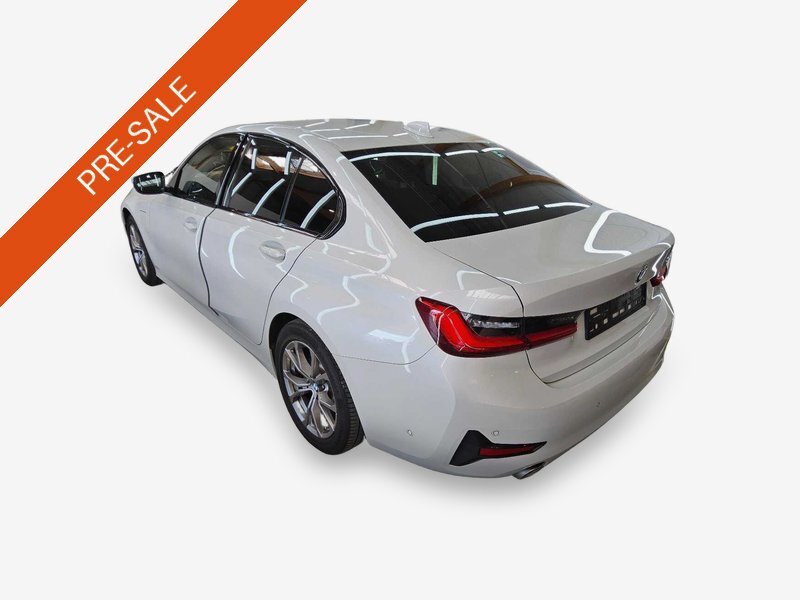 BMW 330e KLIMAAUT SPORTSITZE SHZ HUD PDC 4