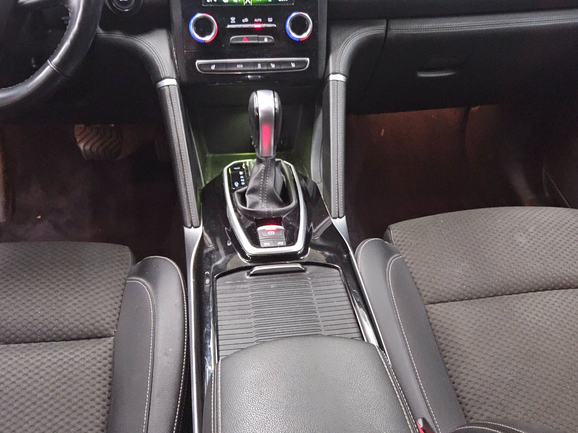 Renault Koleos 2.0 dCi Intens Navi LED T-Leder RFK Sound 6
