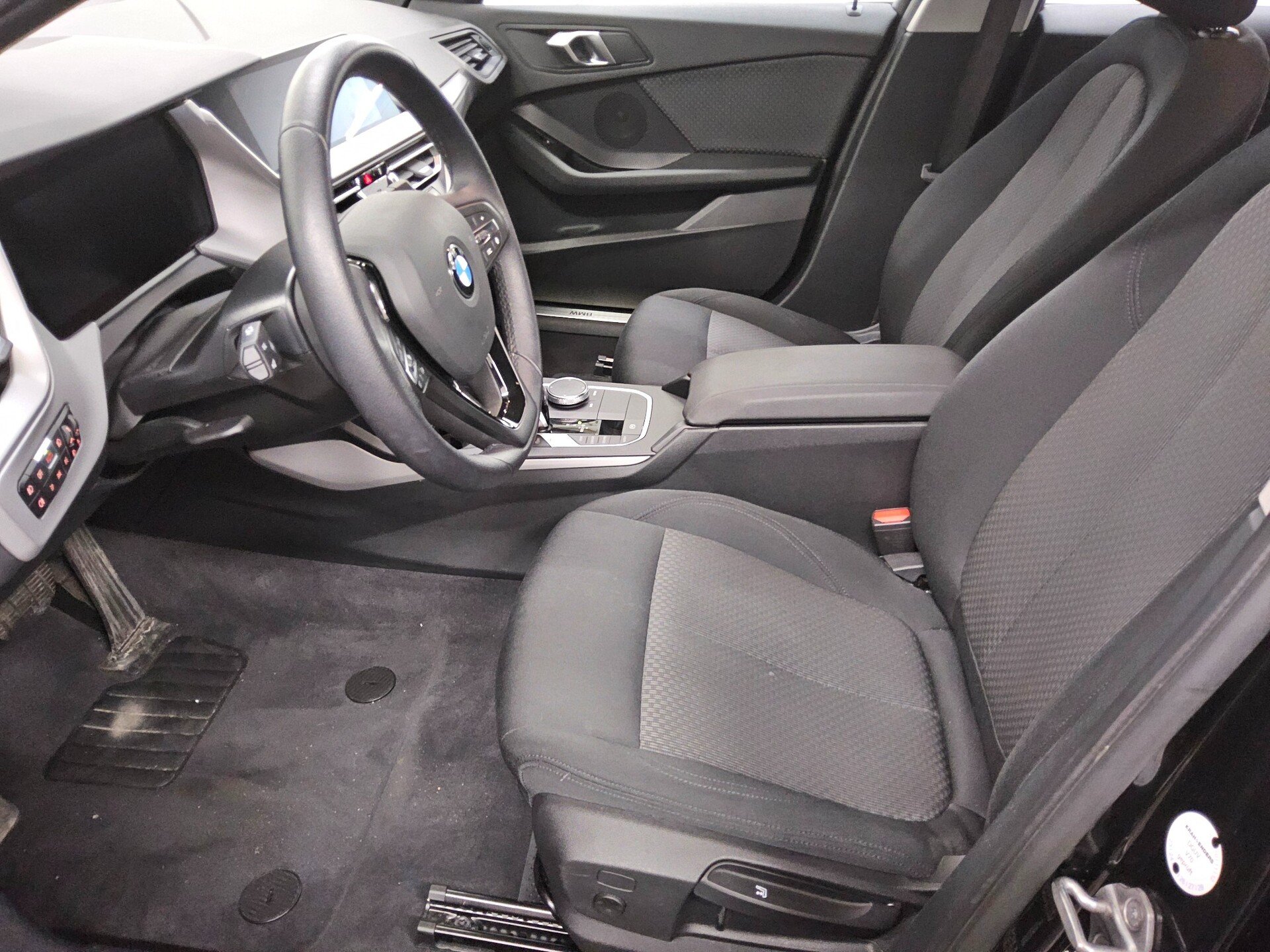 BMW 120dA Advantage Navi LED LC-Pro PDC Shz Tempomat 9