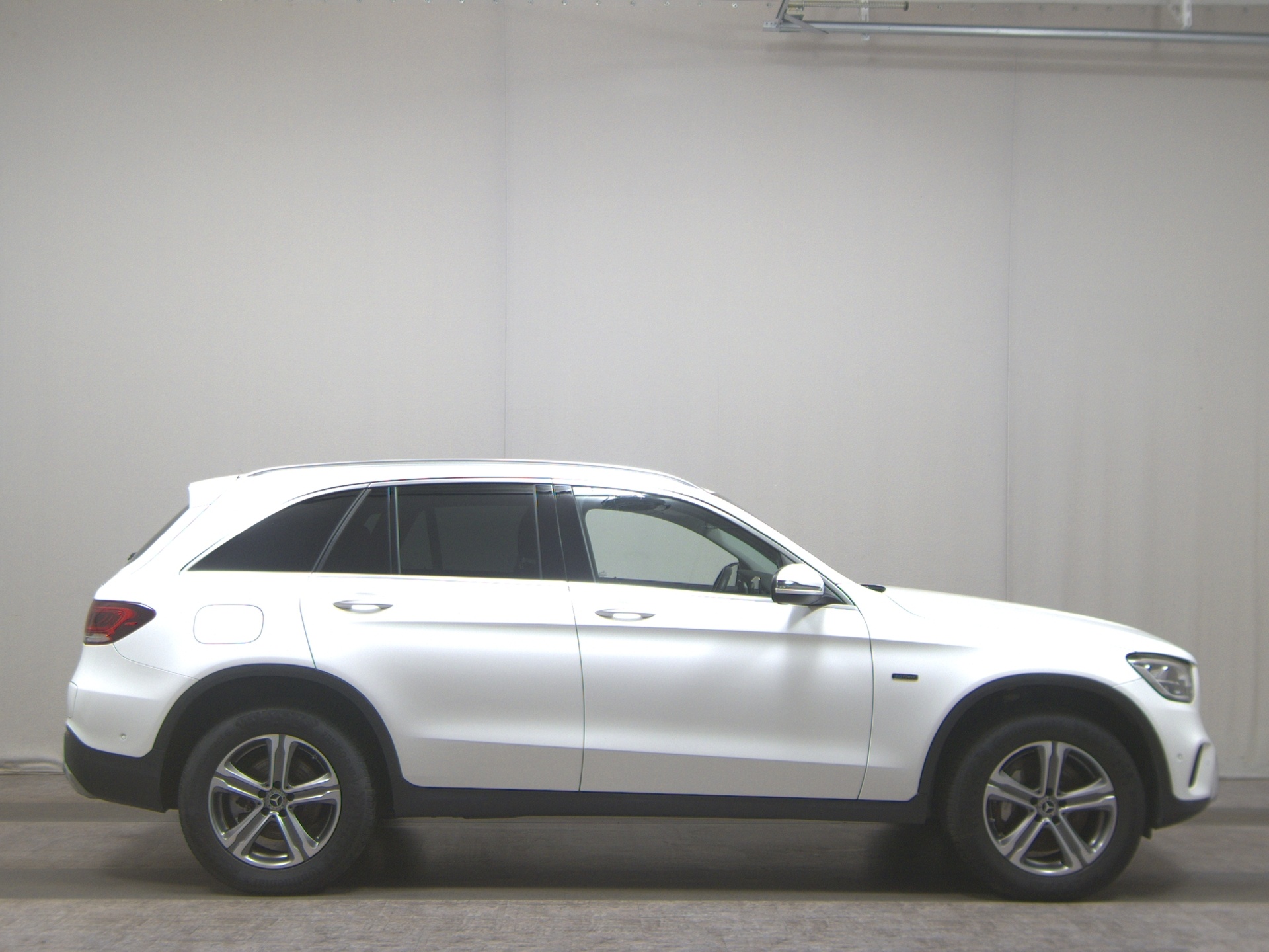 Mercedes-Benz GLC 300 e 4M T-Leder Navi LED RFK AHK Distronic+