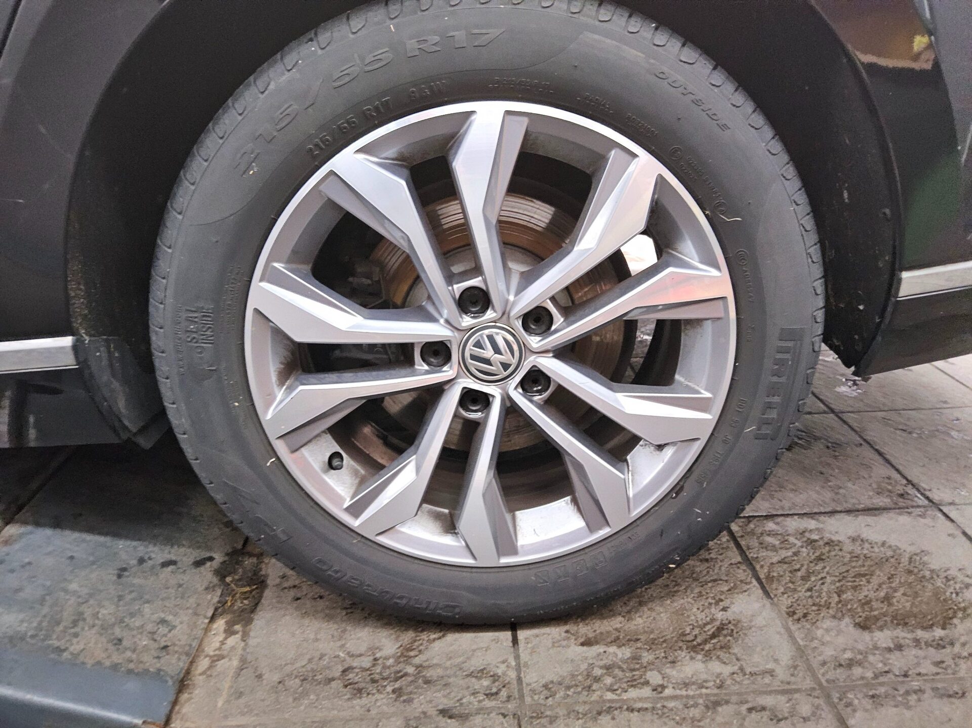 Volkswagen Passat 2.0 TDI Highline Navi LED AID ACC PDC Shz 11