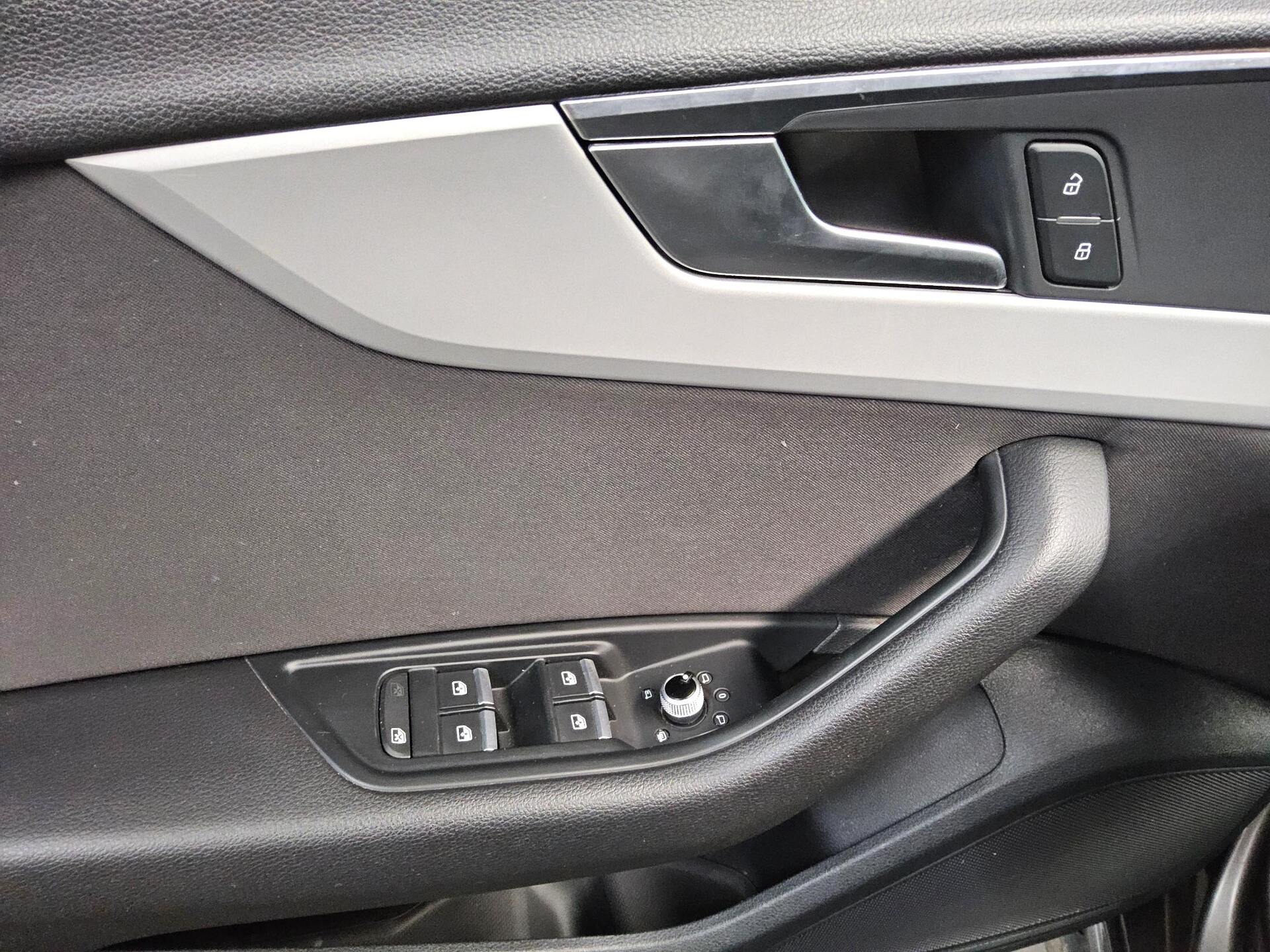 Audi A4 Avant 40 TFSI advanced Navi LED PDC 9