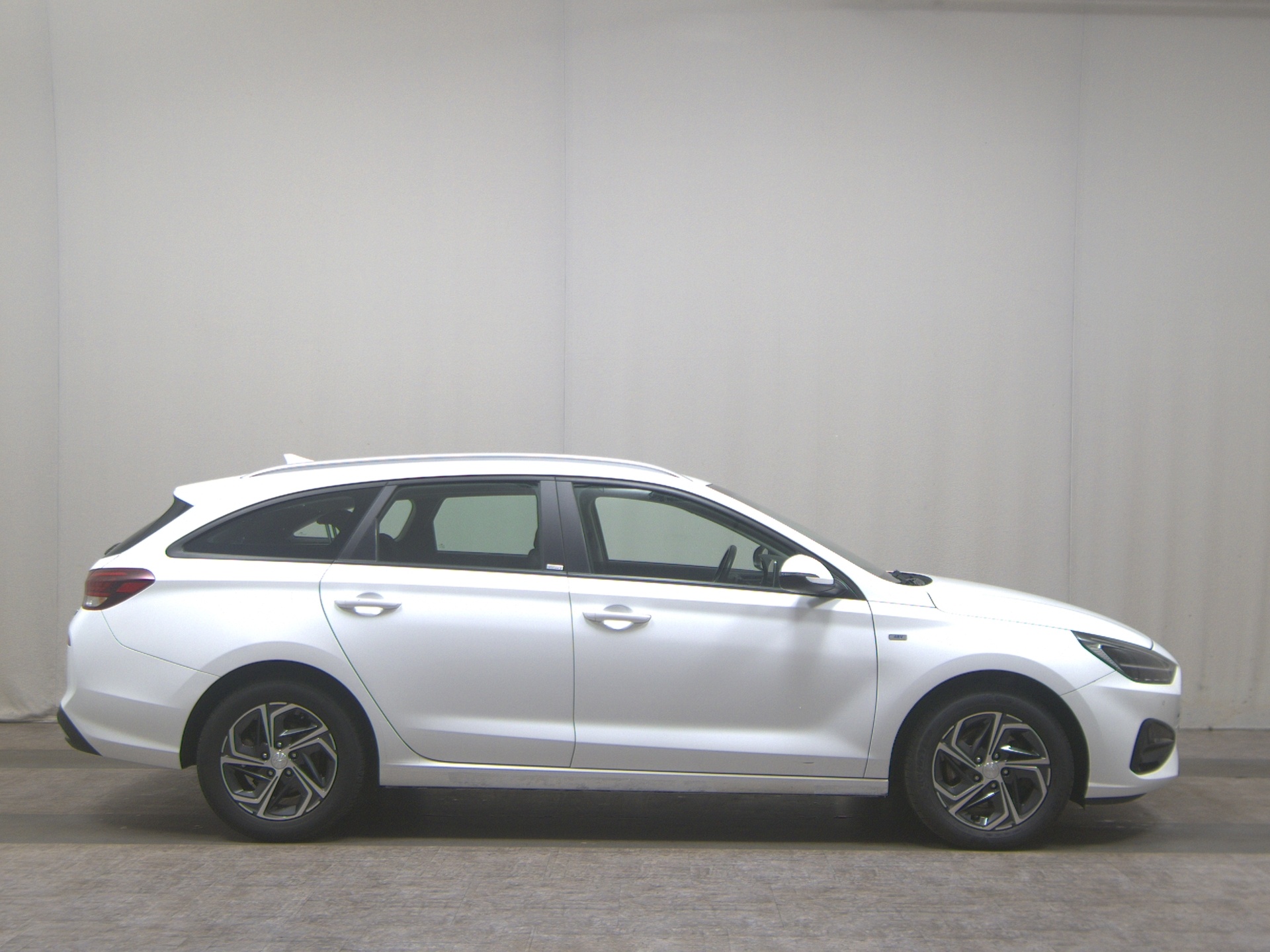 Hyundai i30 1.6 CRDI Trend Navi LED RfK PDC BT Tempomat