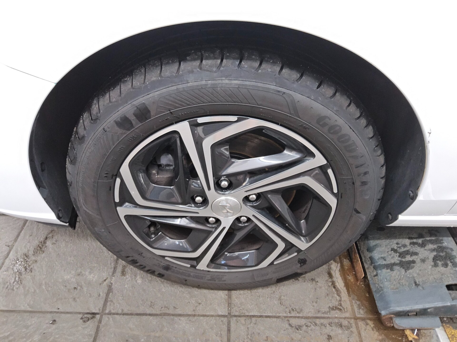 Hyundai i30 1.6 CRDI Trend Navi LED RfK PDC BT Tempomat 10