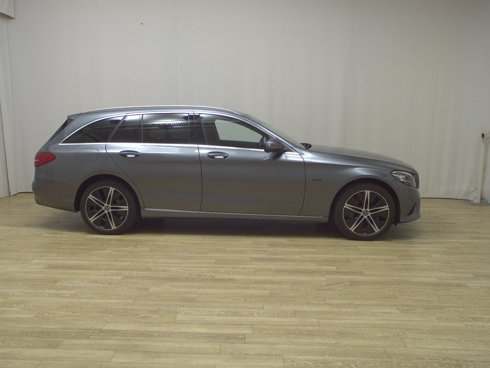 Mercedes-Benz C 300 T de Navi LED RFK Shz