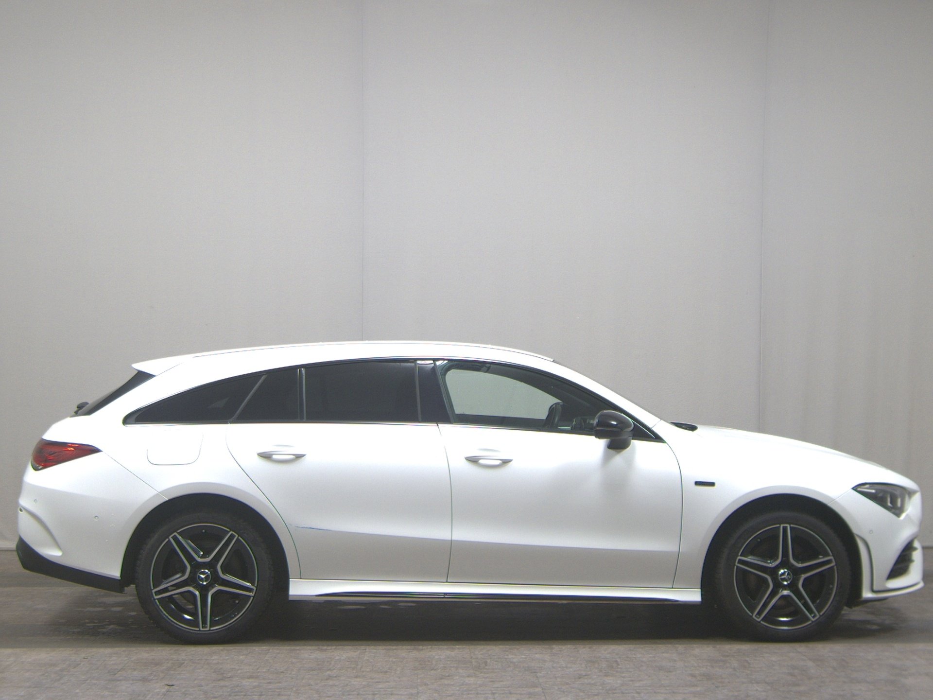 Mercedes-Benz CLA 250 Shooting Brake e AMG-Line Navi LED Night