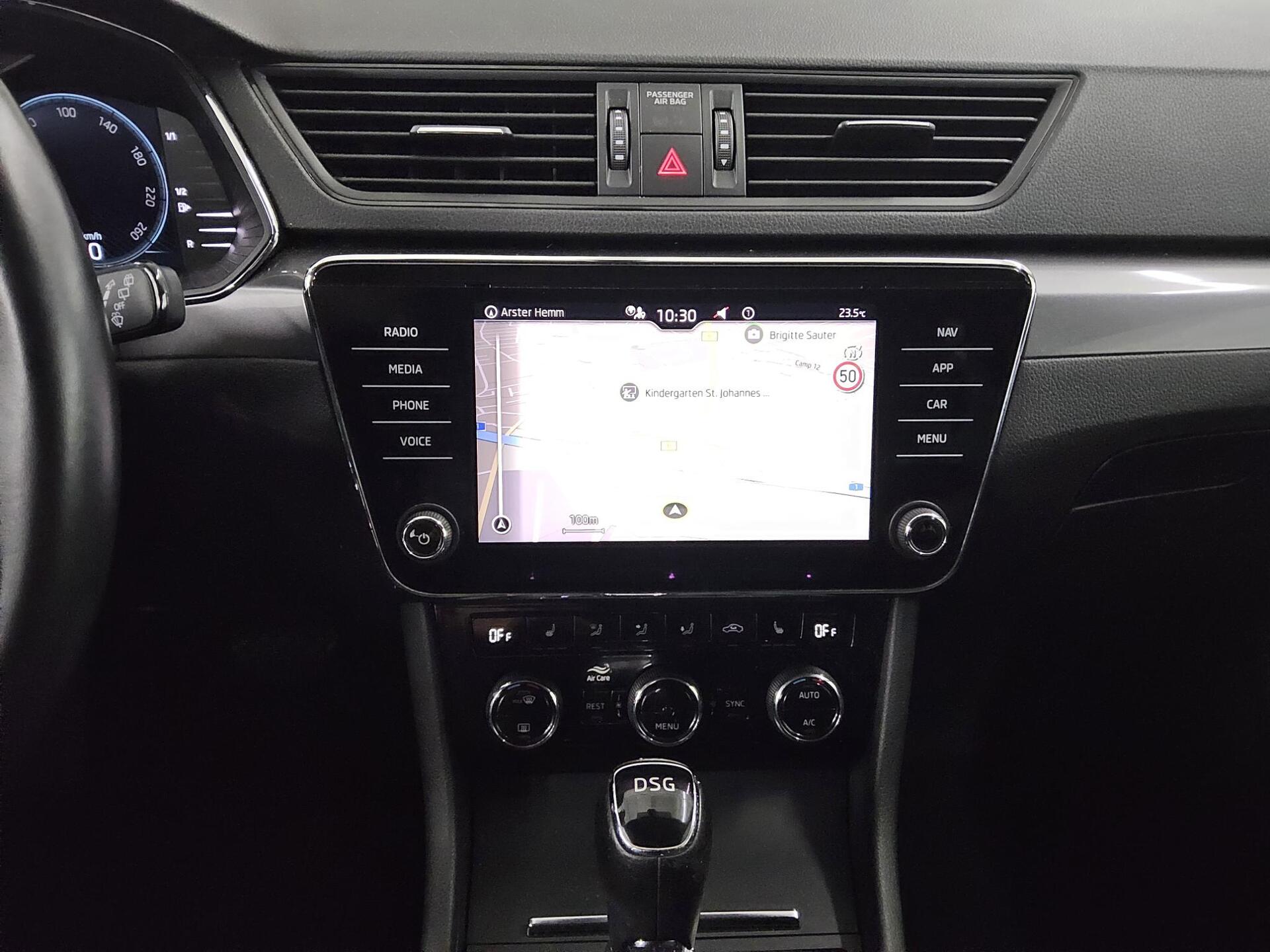 Skoda Superb Kombi 2.0 TDI Ambition Navi LED Virtual PDC SHZ 7