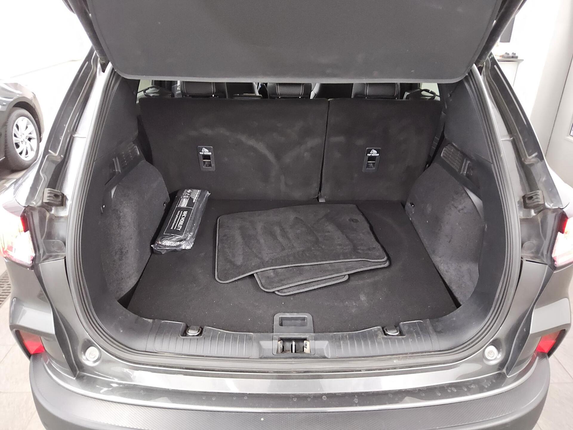 Ford Kuga 2.0 EB Titanium X T-Leder Navi LED HuD 12