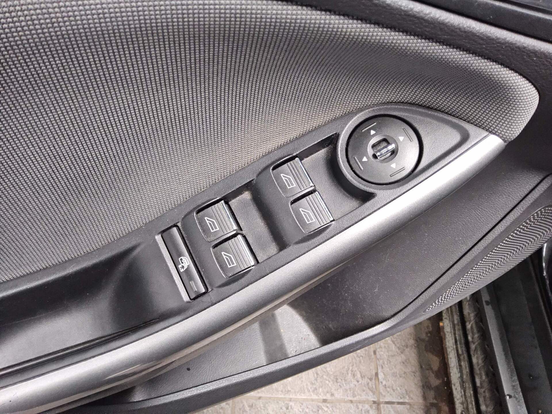 Ford Focus Turnier 1.6 TI-VCT Trend Navi Shz BT Klima 9