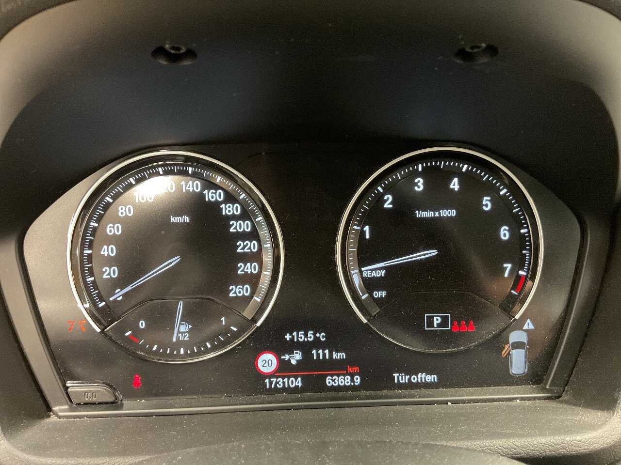 BMW X1 xDrive25e Advantage NAVI SHZ HUD el.Heck AHK 6