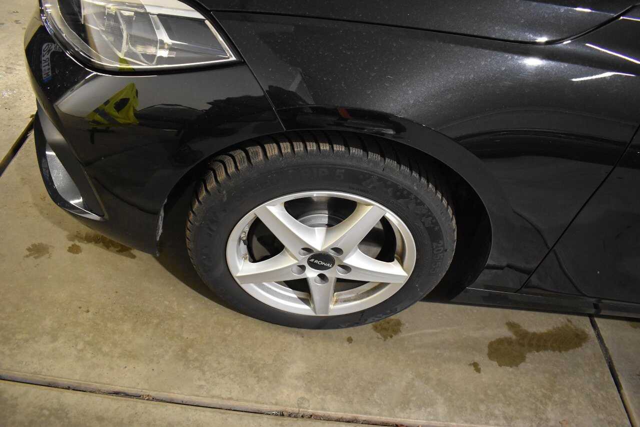 BMW 118dA Advantage Navi LED LC-Pro PDC 12