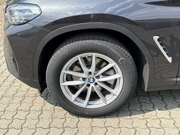 BMW X3 xDrive20d NAVI LEDER LED SPORTSITZE SHZ 12
