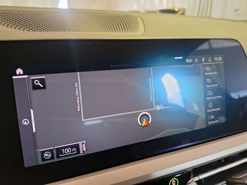 BMW 320dA Touring Advantage T-Leder Navi LED LC+ Shz 8