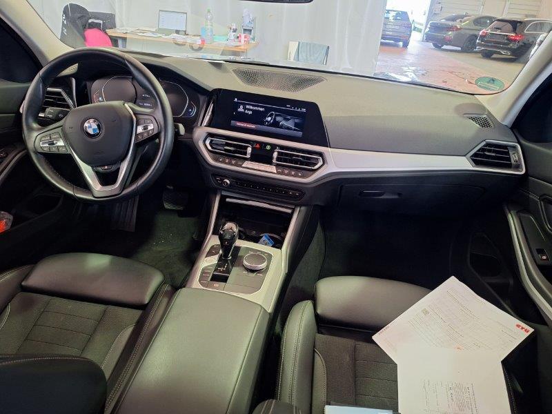 BMW 320dA Touring Advantage T-Leder Navi LED LC+ Shz 5