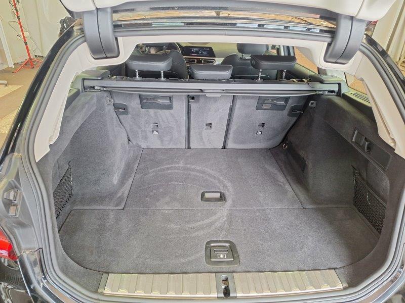 BMW 320dA Touring Advantage T-Leder Navi LED LC+ Shz 11