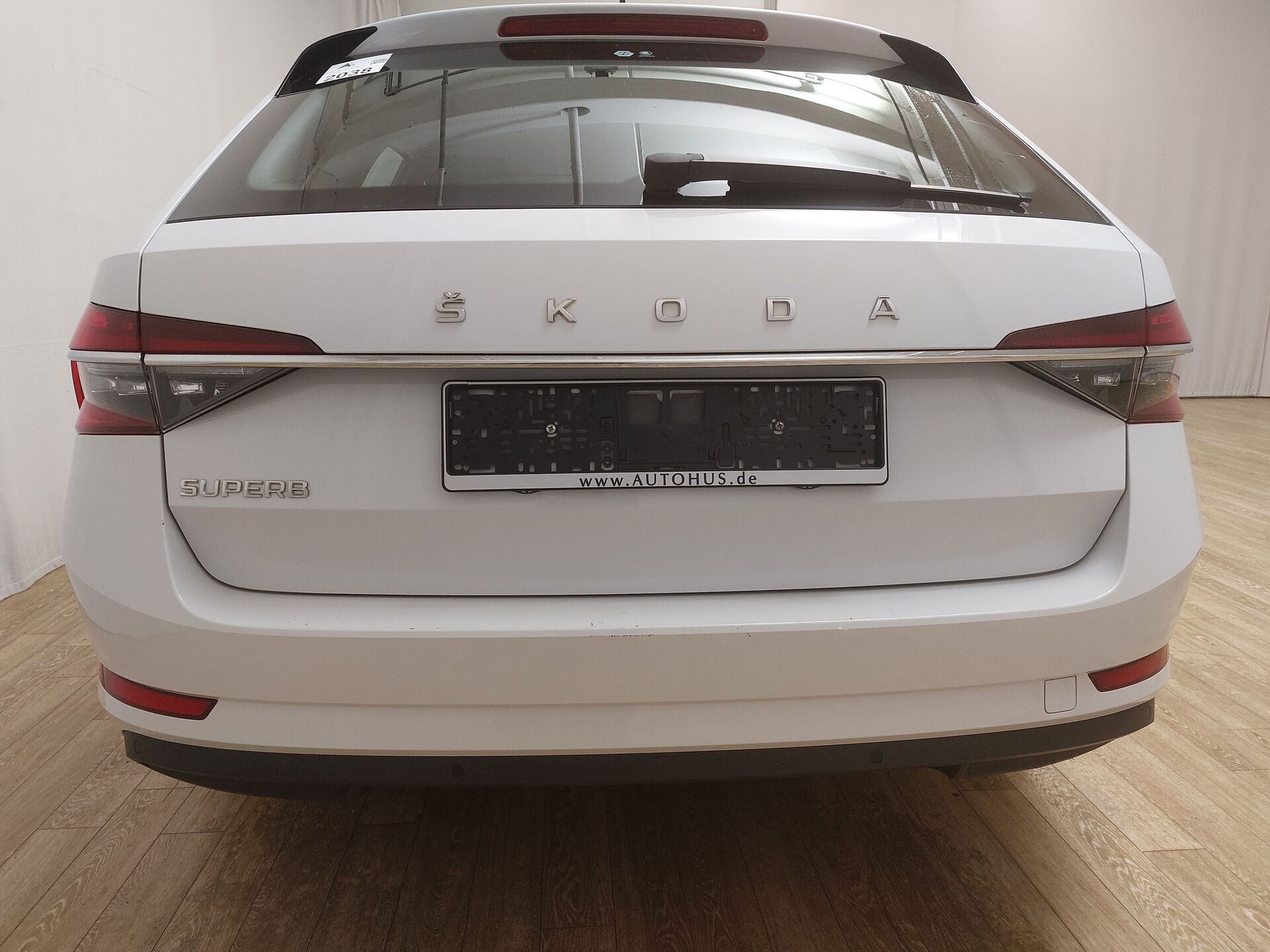 Skoda 2.0 TDI 2.0 TDI Ambition NAVI LED DC Sound 6