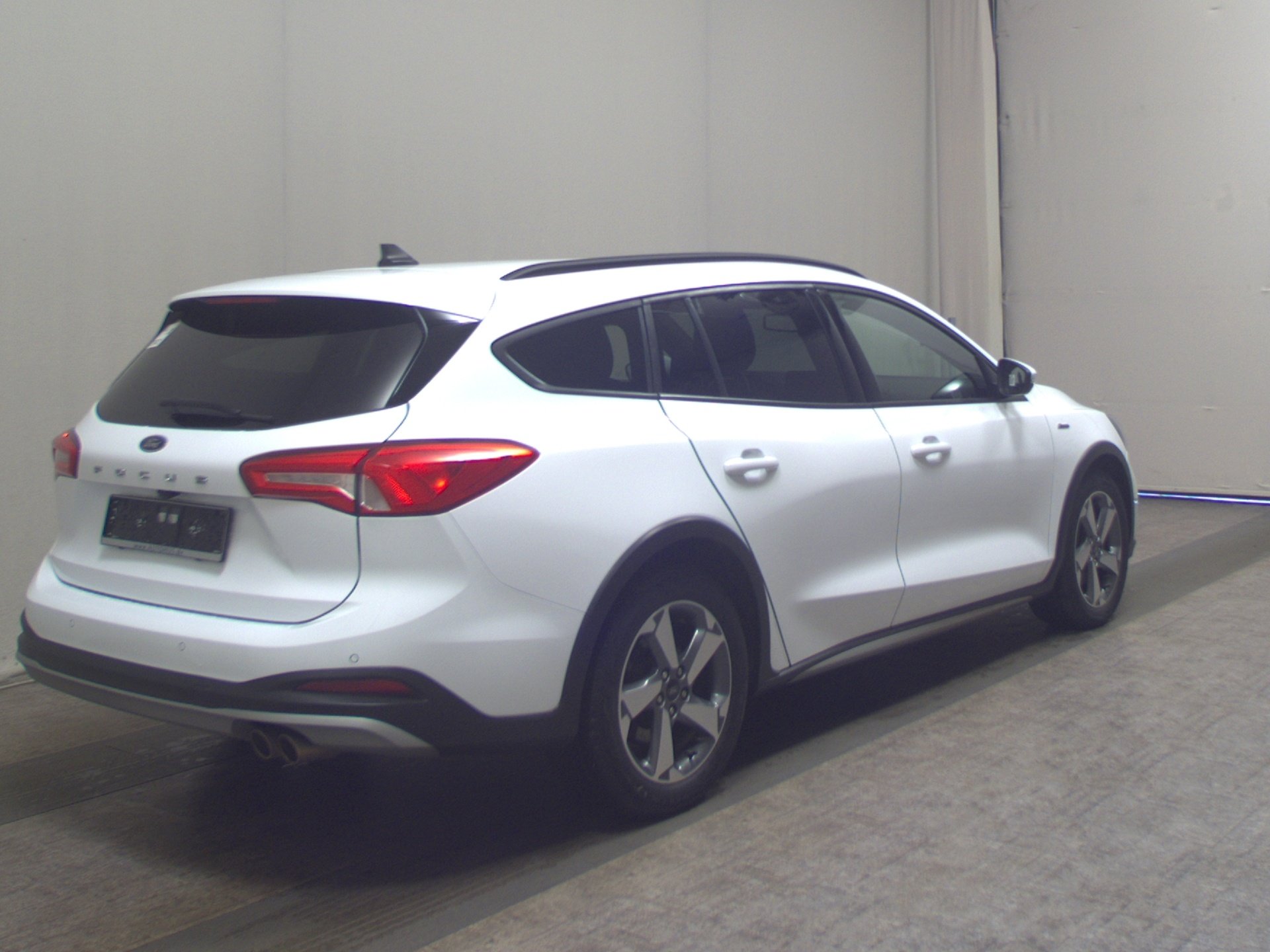 Ford Focus Turnier 1.5 EB Active Navi LED Shz RfK 4