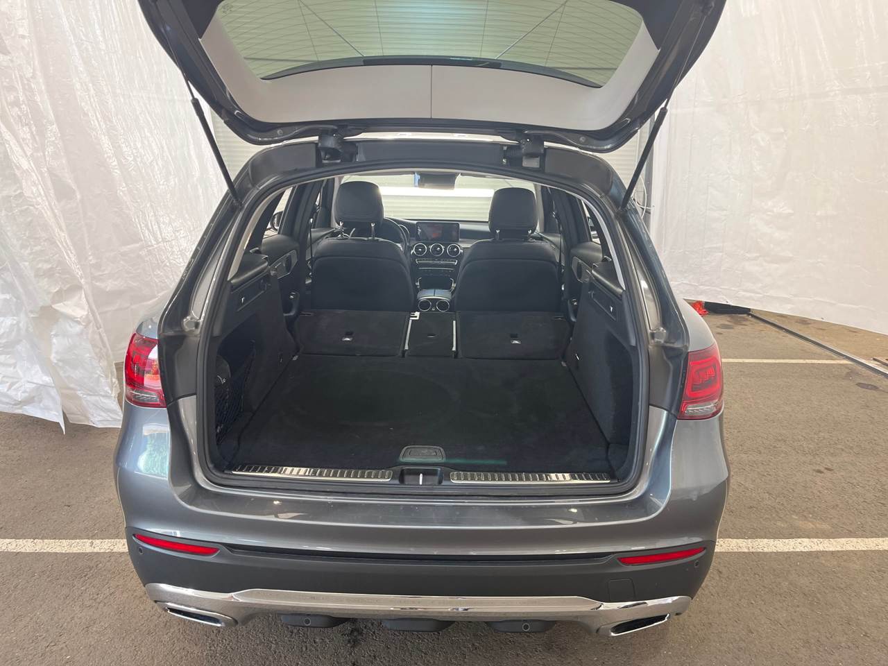 Mercedes-Benz GLC 200 d AMG-Line NAVI LED PANO Sound RFK 9