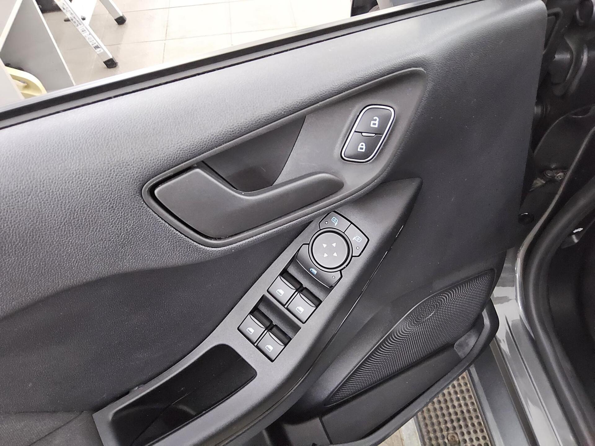 Ford Fiesta 1.1 Cool&Connect LED RFK DAB Shz 9