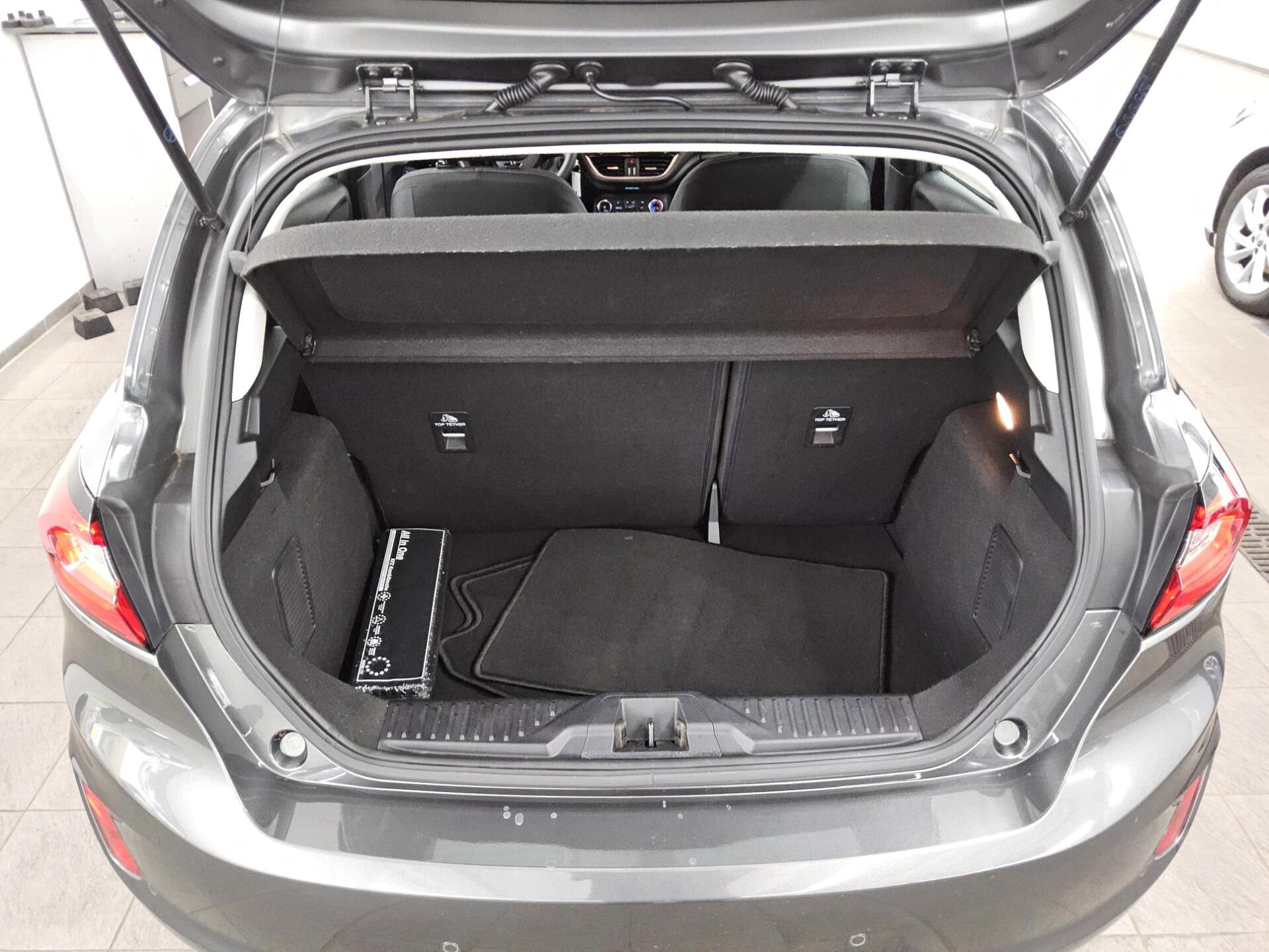 Ford Fiesta 1.1 Cool&Connect LED RFK DAB Shz 11