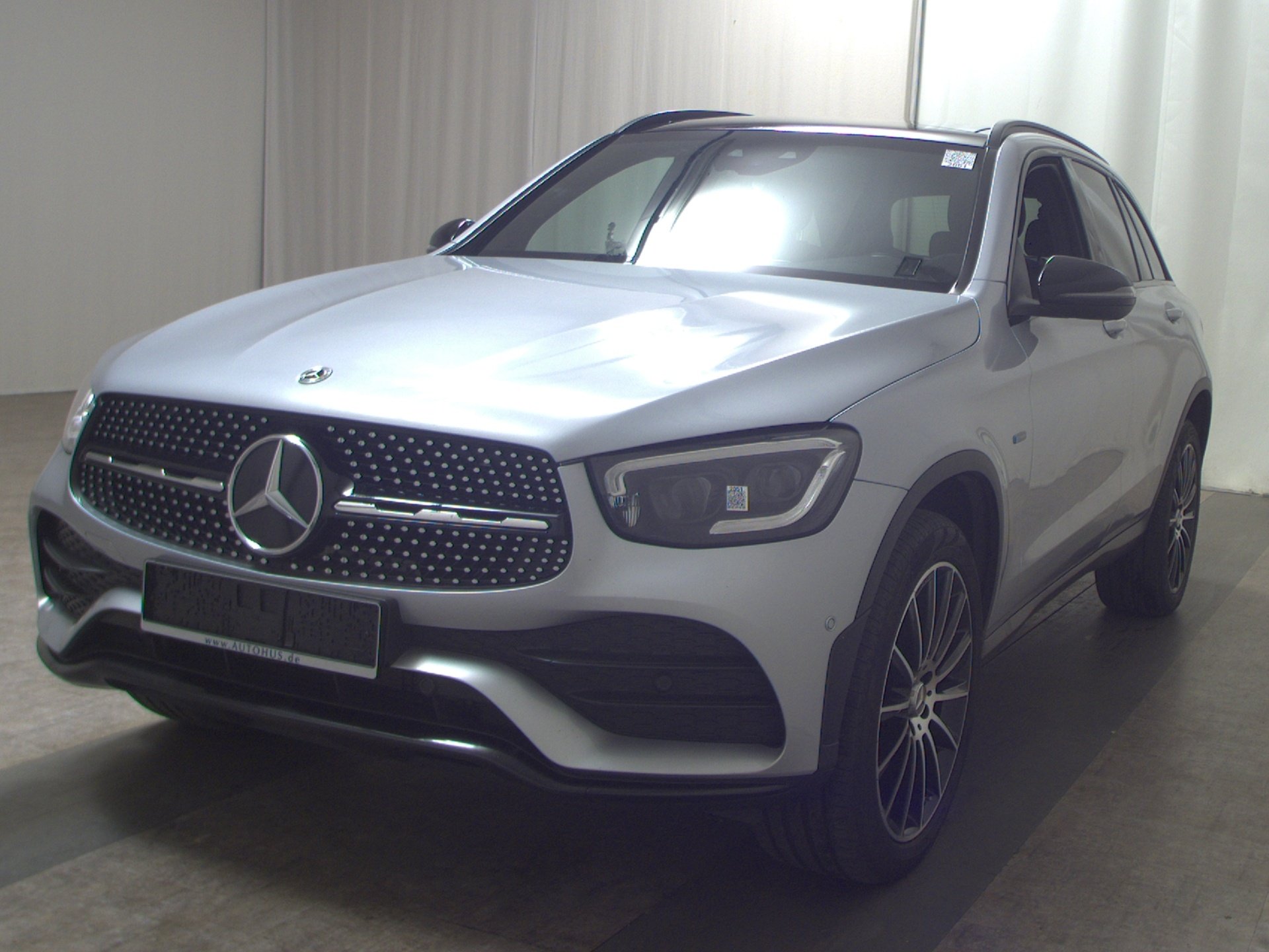 Mercedes-Benz GLC 300 e AMG-Line Night Navi MB-LED Widescreen Pano 2