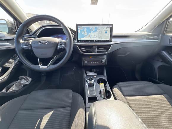 Ford Focus Turnier 1.5 TDCi Titanium X NAVI KLIMAAUT LED SPORTSITZE SHZ 5