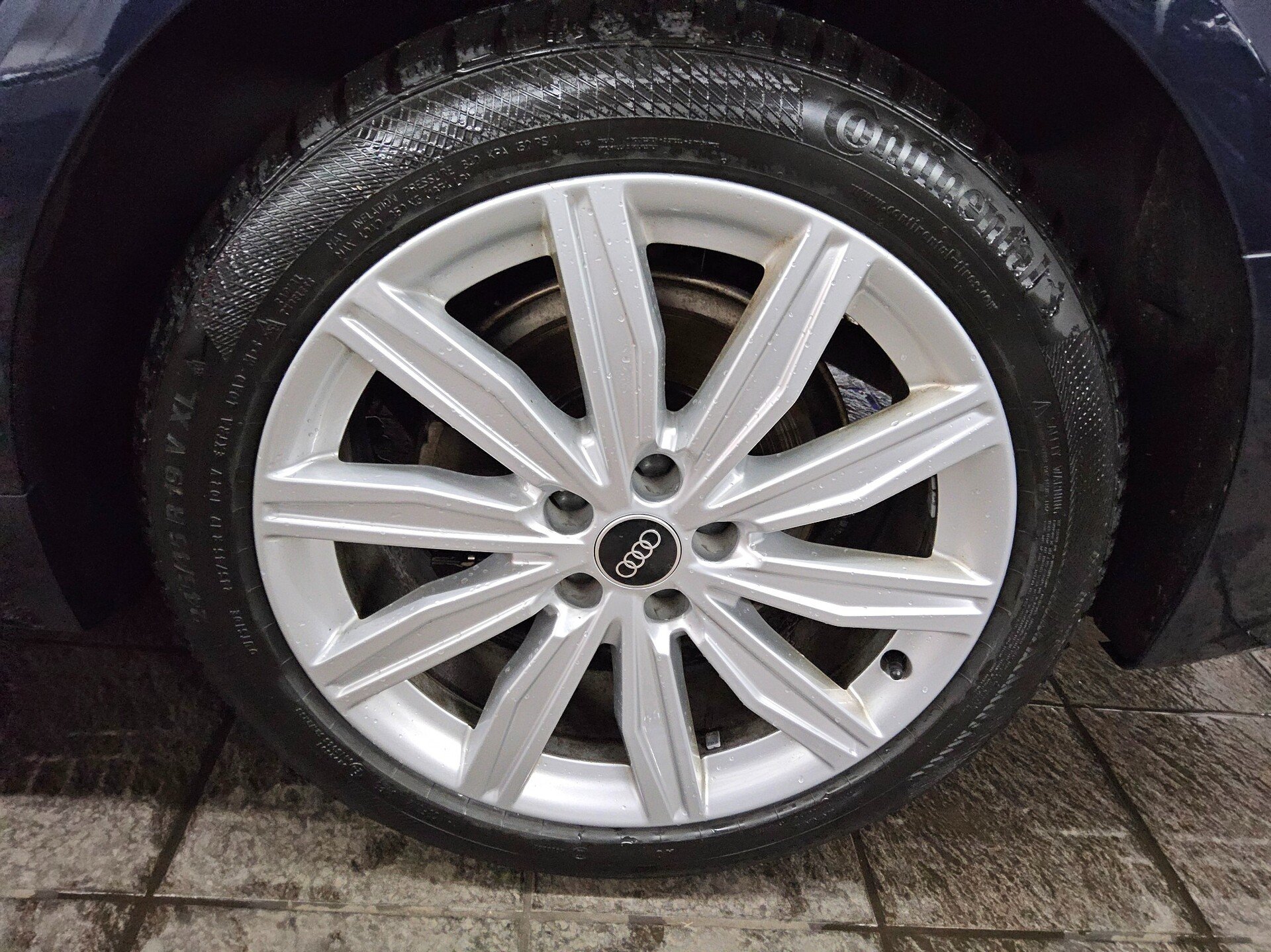 Audi A6 Avant 40 TDI design Navi LED vc Leder RFK AHK 11