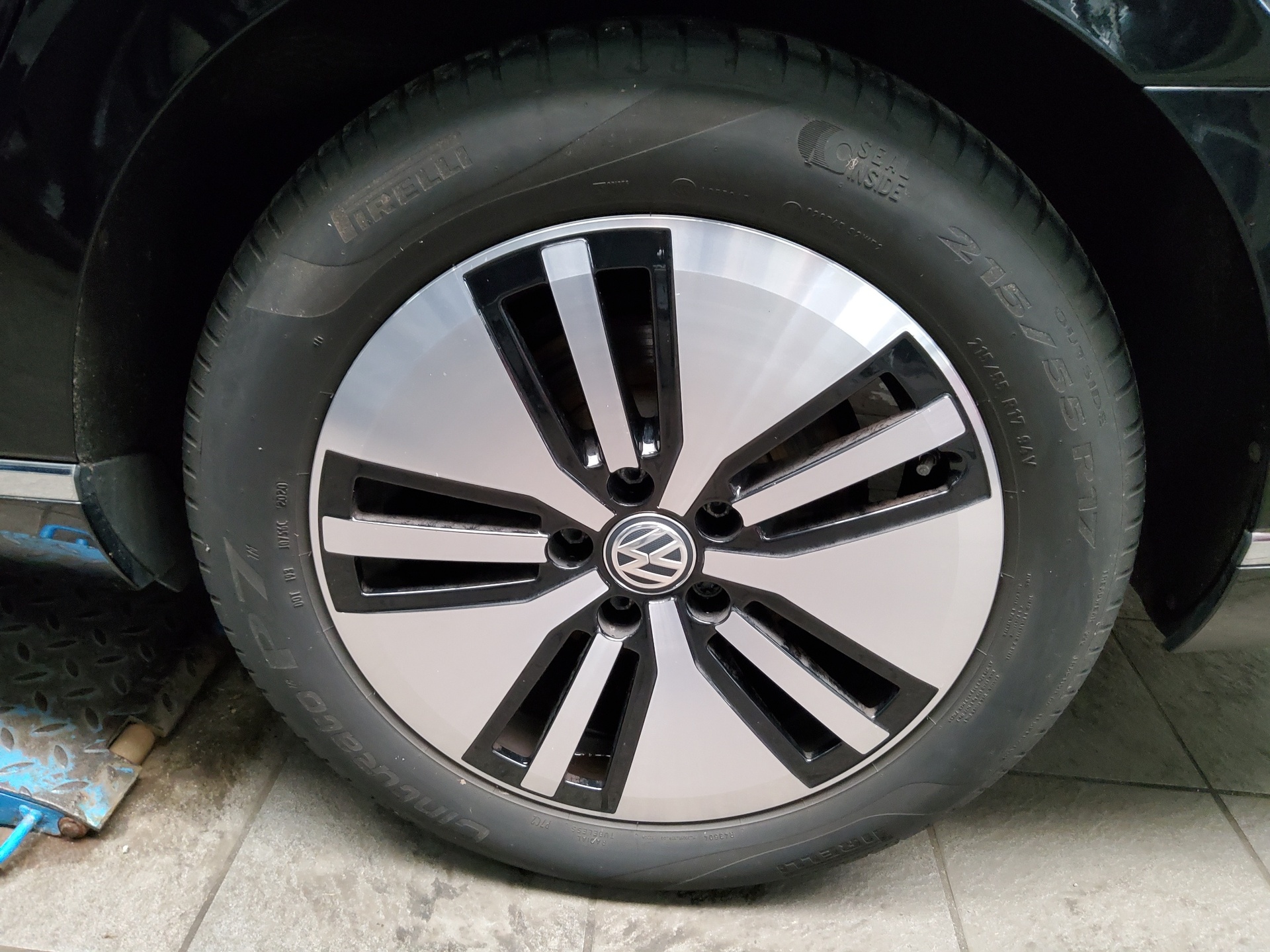 Volkswagen Passat Var. GTE 1.4 TSI Navi LED Leder DCC Pano 10