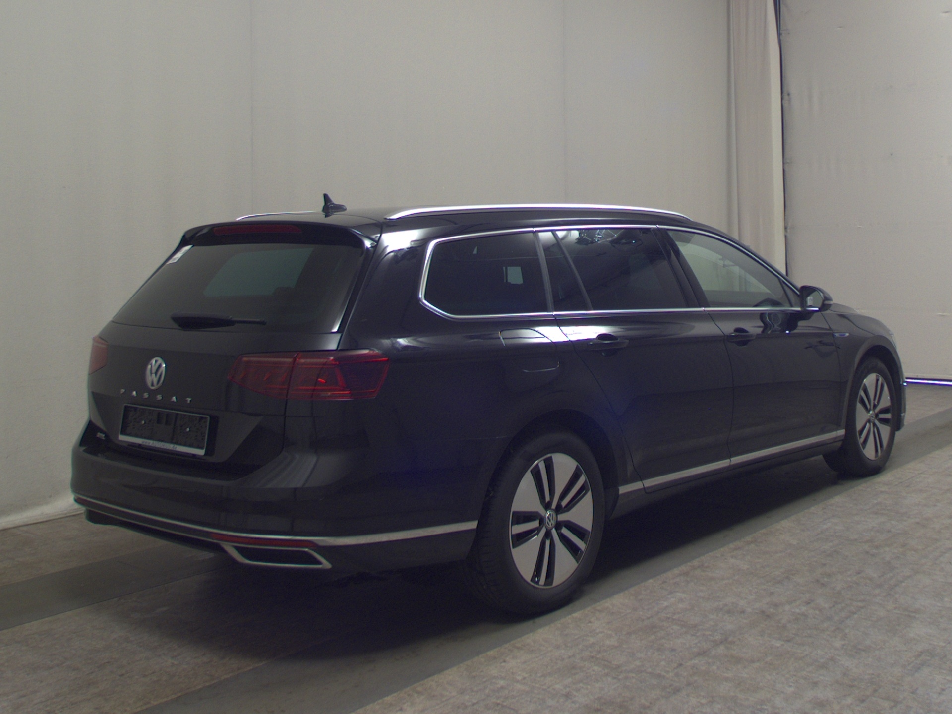 Volkswagen Passat Var. GTE 1.4 TSI Navi LED Leder DCC Pano 4