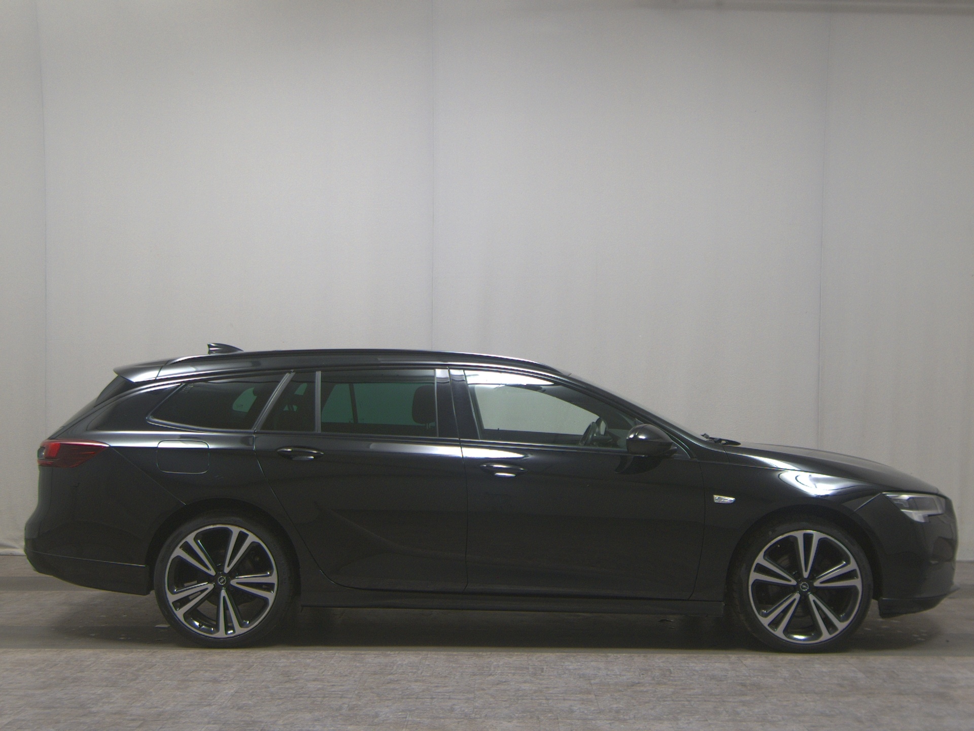 Opel Insignia ST 2.0 CDTI OPC-Line Navi LED Pano HuD AHK