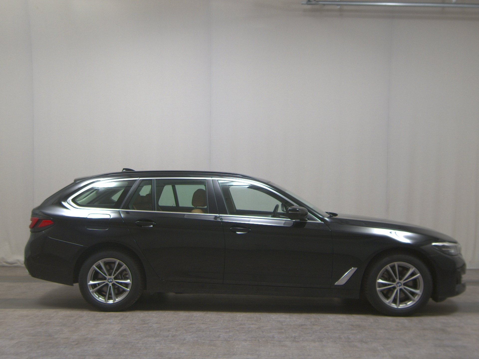 BMW 520d Touring LEDER LED SHZ HUD PDC