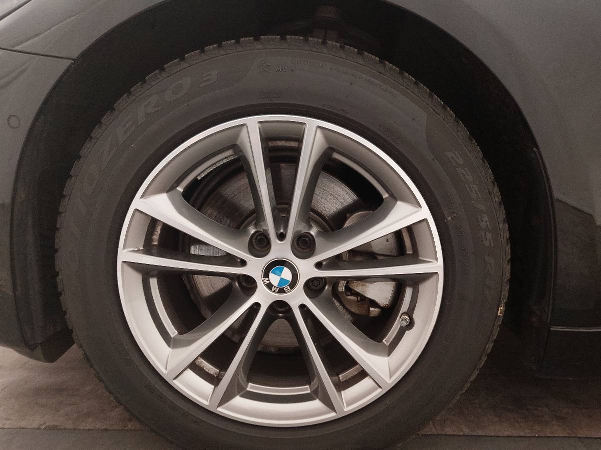 BMW 520d Touring LEDER LED SHZ HUD PDC 8