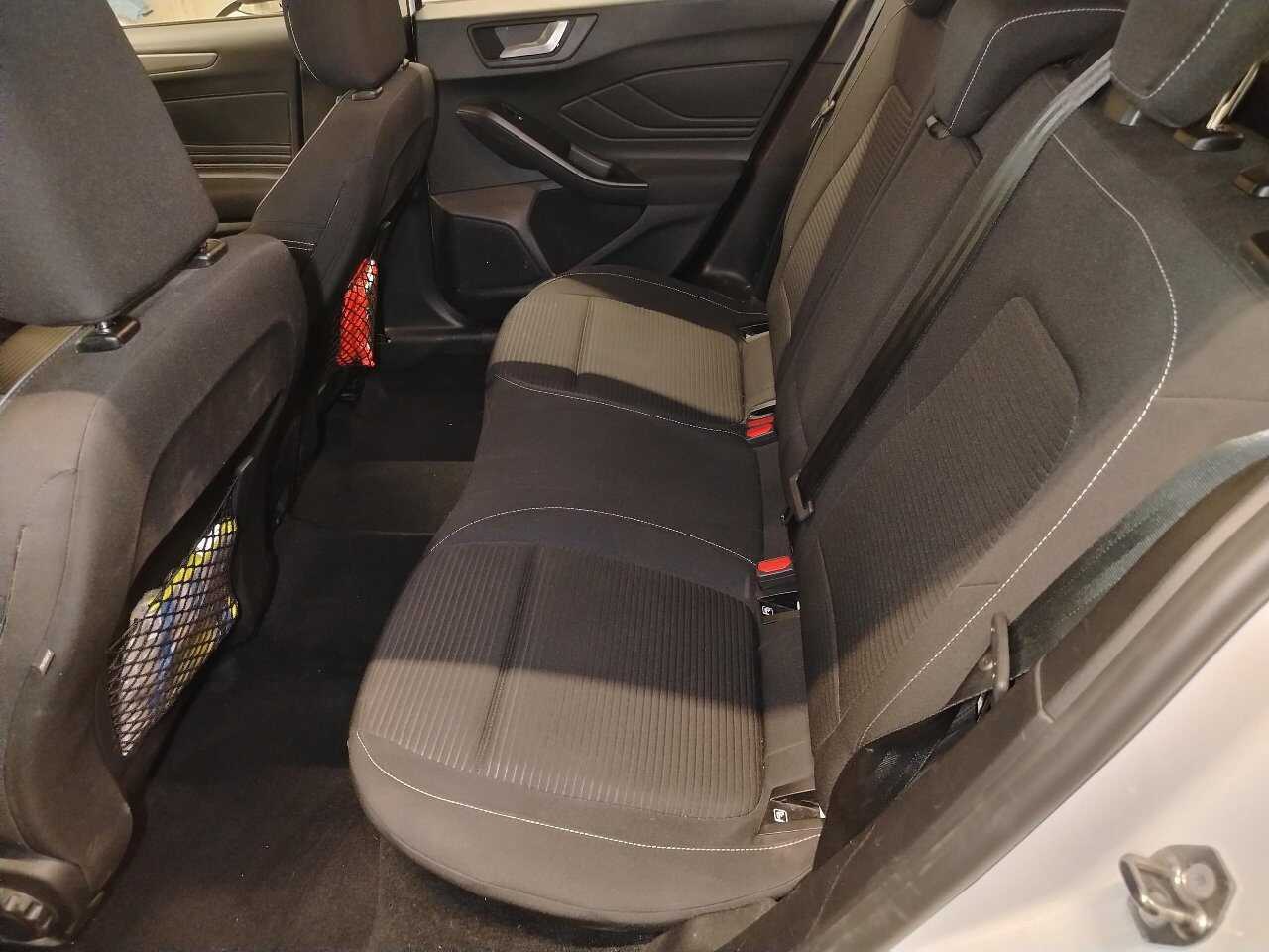 Ford Focus Turnier 1.5 EB Titanium NAVI LED SHZ PDC 7