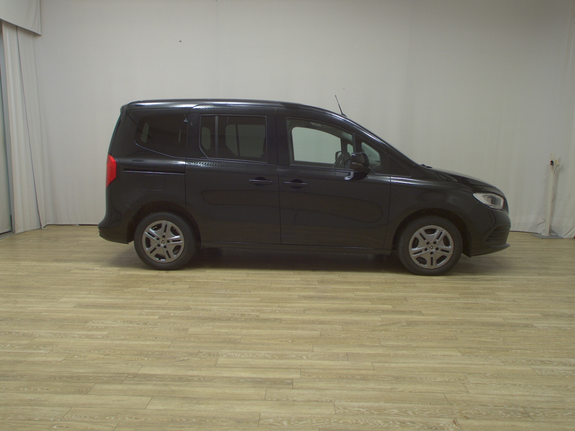 Mercedes-Benz T 180 d Style T-Leder Shz PDC Kamera