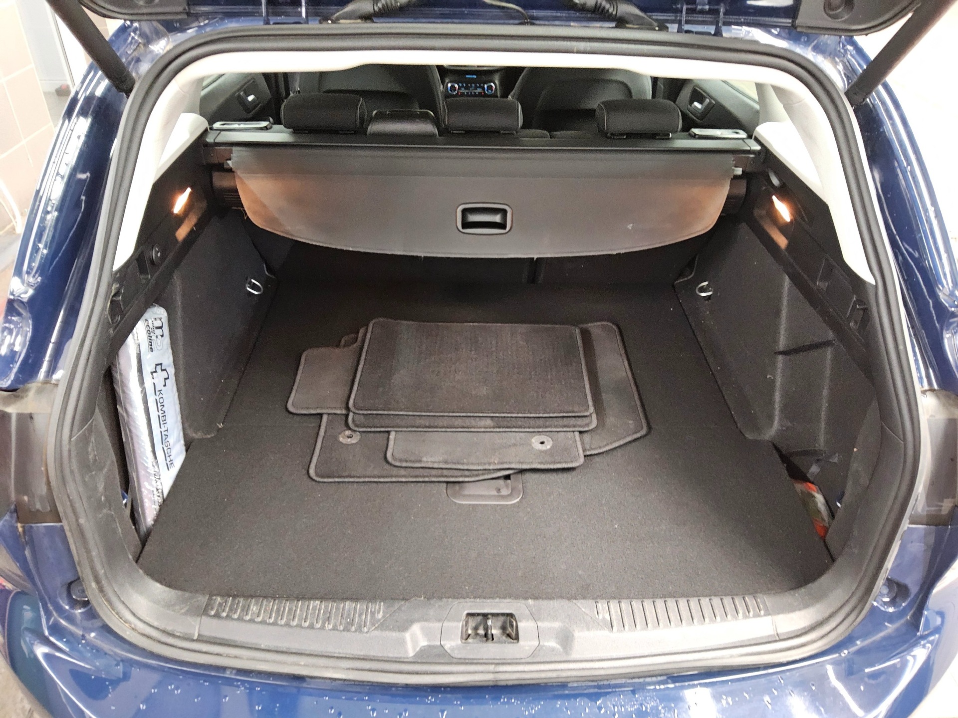 Ford Focus Turnier 1.5 EB Titanium Navi LED RFK ACC 11